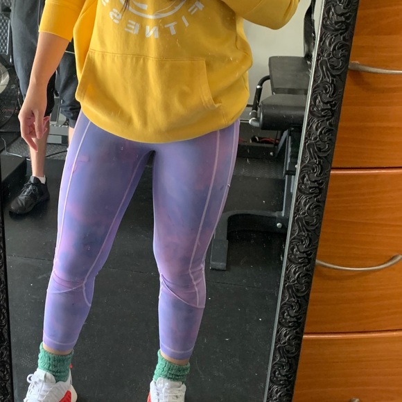 SOLD All the right places 23” - Picture 6 of 9